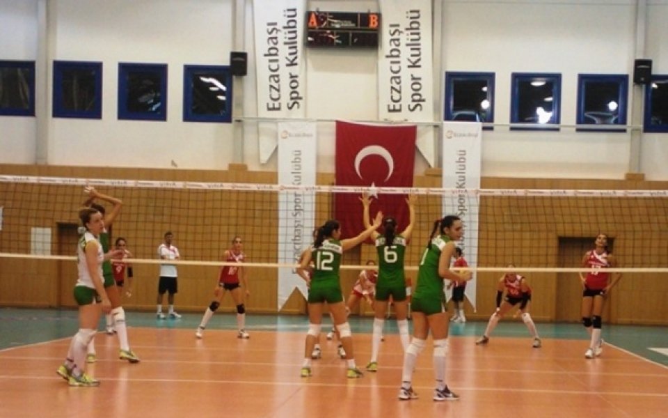 България победи без проблем Турция, очаква финалите на Евролигата