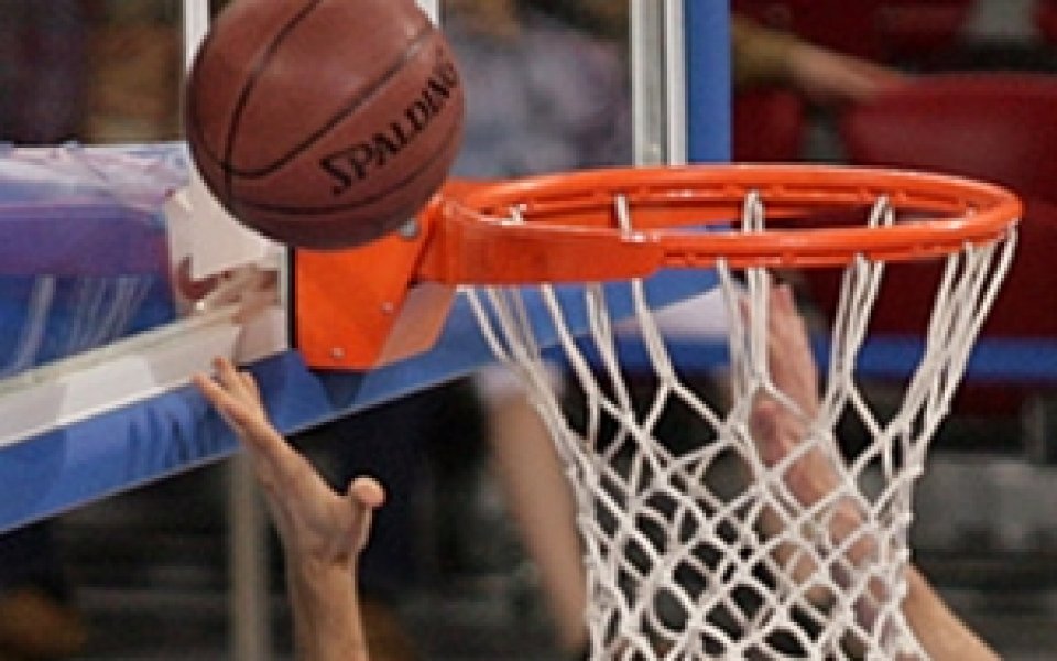 20-годишните се справиха и с Израел в труден двубой