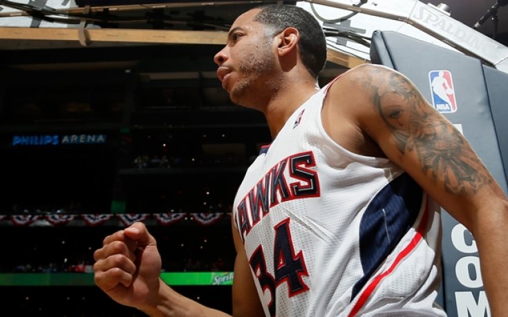 Девин Харис се завръща в Далас