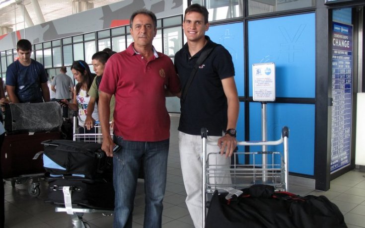 СНИМКИ: Бразилецът Флавио Паулино пристигна, ще бъде на тренировката на Локо Пд