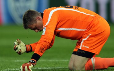 Твенте набеляза заместник на Михайлов