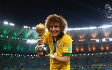 Гуардиола иска Давид Луис, Байерн предлага над 40 млн. паунда