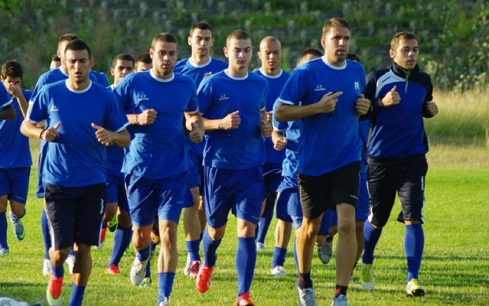 Черноморец тръгва за Любимец с група от 18 футболисти
