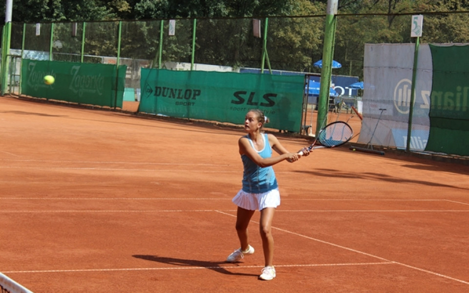 Диа Евтимова и Борислава Ботушарова на четвъртфинал във Варна