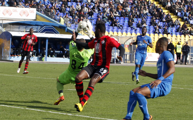 Кротко и полека, Левски и Локо София си стиснаха ръцете за по точка на 