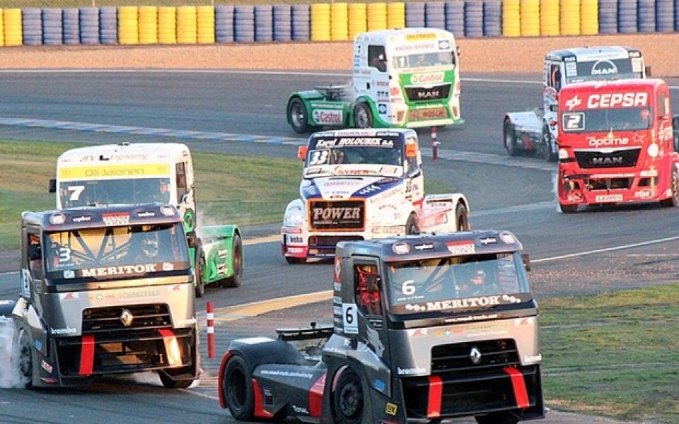 СНИМКИ: Рено Тракс спечели манш в Льо Ман, европейски шампион за камиони  ще е МАН