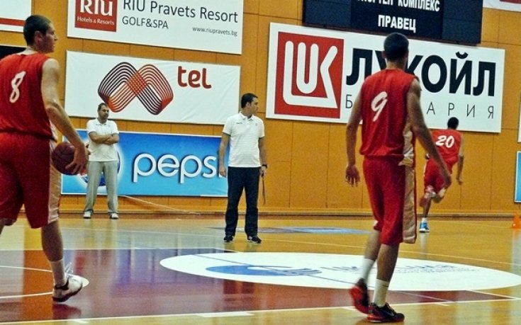 Костич: Трябва търпение към новия Лукойл; Филип Виденов го познават в цяла Европа