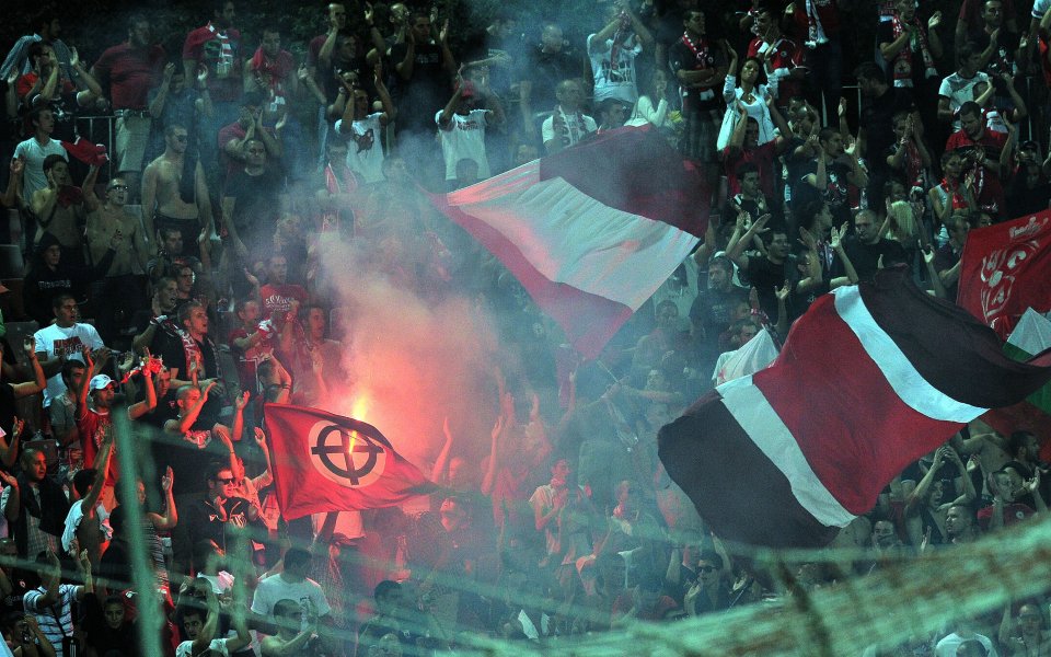 ЦСКА ще трябва да плати 2 бона заради феновете си