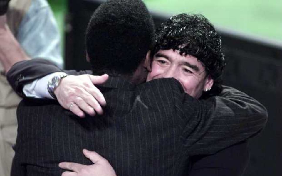 Марадона: Аз съм Играч на века, наградата на Пеле не струва и лайно