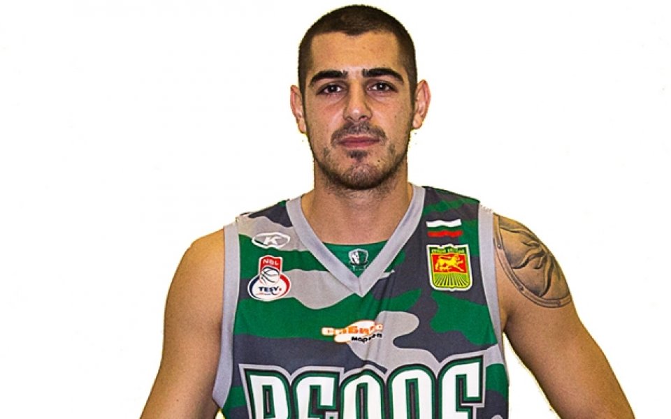 Баскетболният Берое шашна с нови екипи