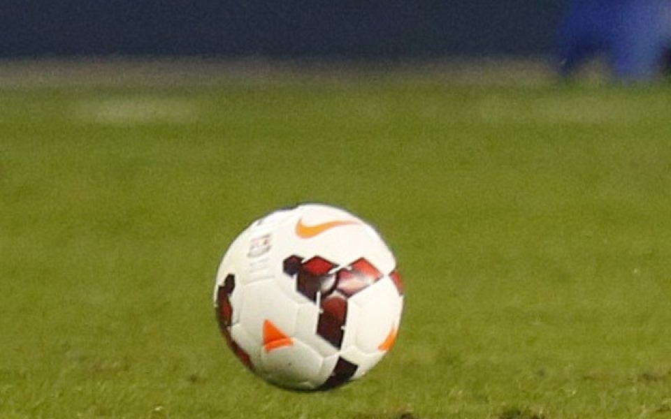 ВИДЕО: Късметлийски гол с глава