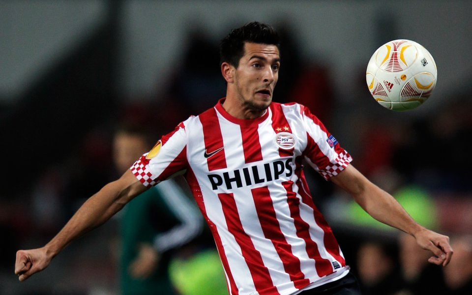 Манолев с пълни 90 минути за втория отбор на ПСВ