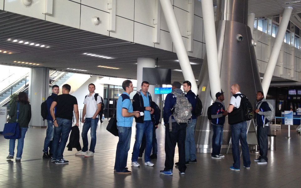 Косовари изпревариха Лукойл на полета за Истанбул