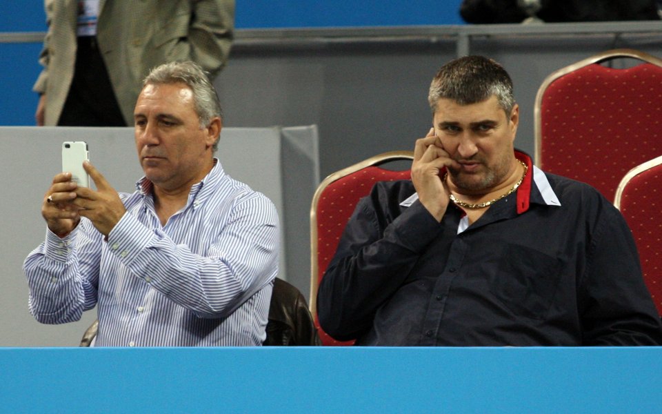 Стоичков и Балъков подкрепяха Пиронкова срещу Иванович