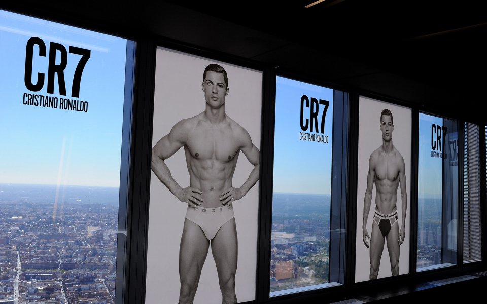 Роналдо взима „Златната топка“...според читателите на Marca