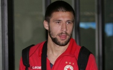 Бандаловски игра при загуба на Льовен от Андерлехт