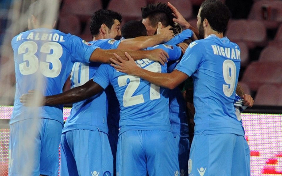 ВИДЕО: Наполи остана на второ място в Серия А