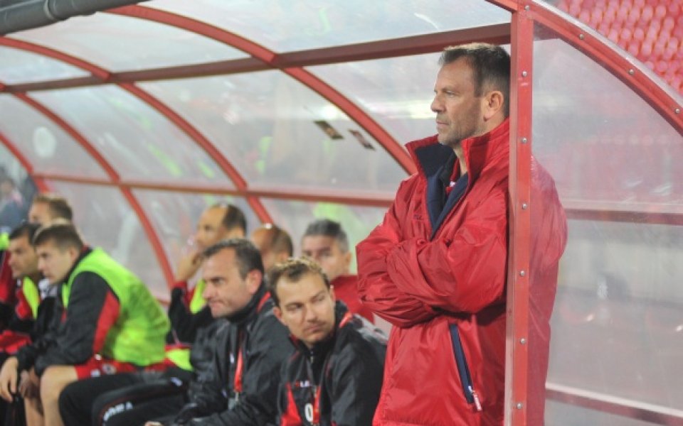 Стойчо Младенов: Няма да мълчим, ще защитаваме клуба