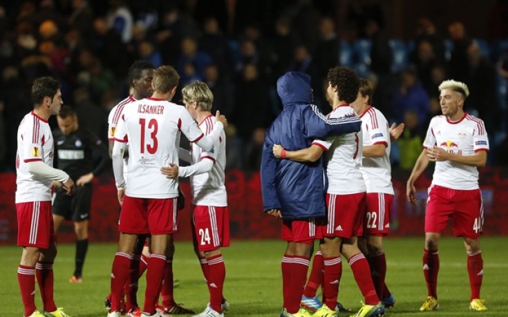 Залцбург продължи без грешка и прескочи група C, Есбер го последва