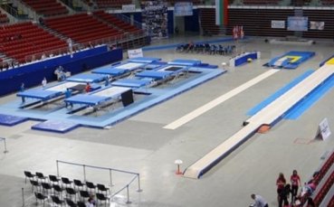 Българките останаха извън финала на синхрон в турнира по скокове на батут