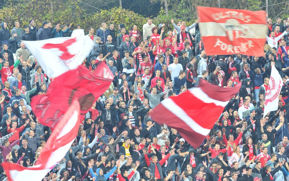 Стойне Манолов: Майкъла е загубил чувство за мярка, не приемам клеветите му