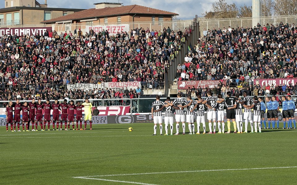 ВИДЕО: „Цар Лъв“ измъкна Юве срещу Ливорно, Михайлович изпусна Лацио в дебюта си