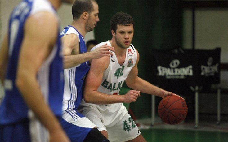 СНИМКИ: Отличен Балкан не даде шанс на румънци, изигра най-силния си мач досега