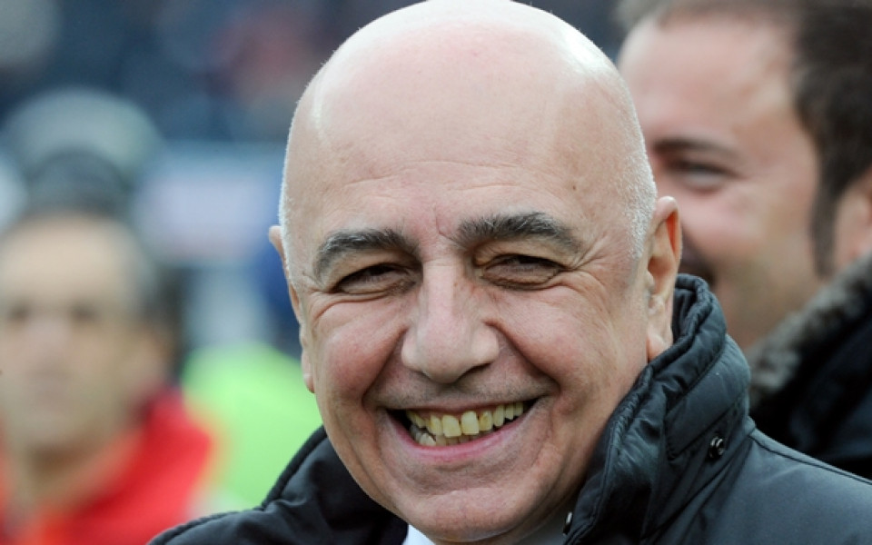 Феновете на Милан поискаха оставката на Галиани