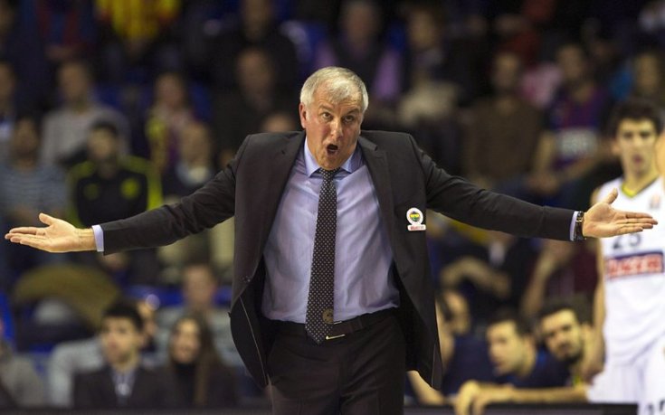 Барса нанесе първа загуба на Фенербахче