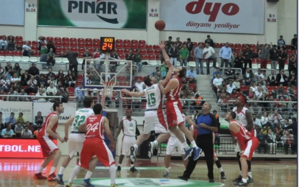 Съперникът на Лукойл нанесе първа загуба на лидера в Турция