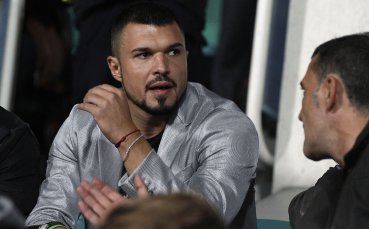 Валери Божинов с жест към децата на Локо Пд