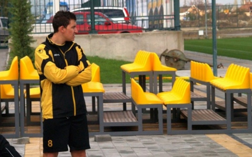 Ботев остана на режим в Коматево, Неделев в групата за ЦСКА