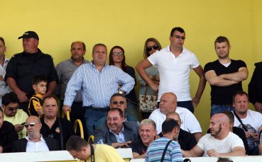 Коко Динев: Нито изпадаме нито в еуфория, нито в депресия