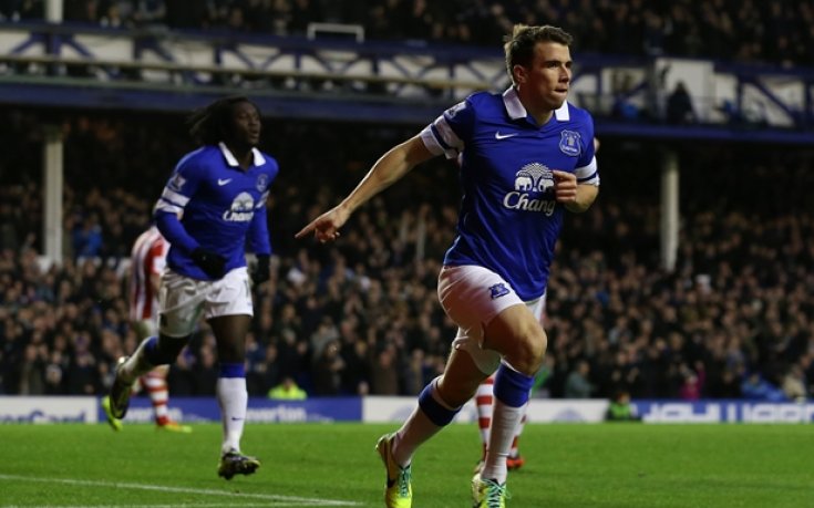 Арсенал набеляза Коулман за заместник на Саня