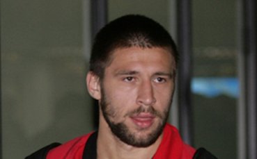 Бандата и Льовен спряха лидера Стандарт Лиеж