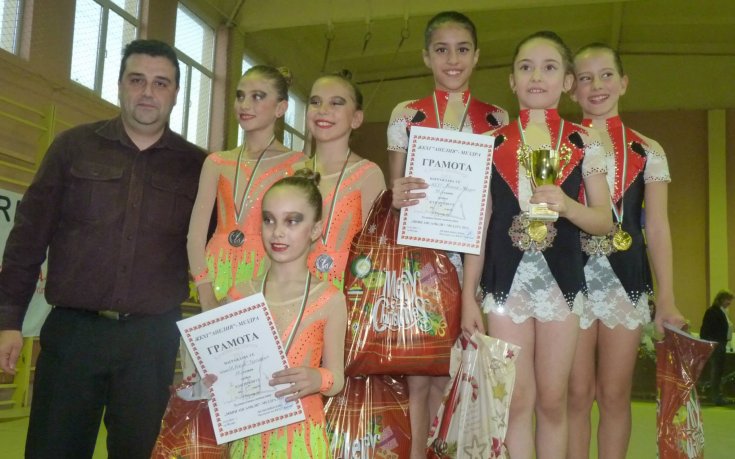 Клуб Алегро с най-много медали от Коледни звездички