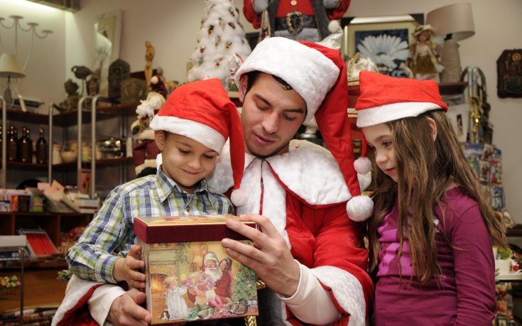 Футболният Дядо Коледа Симеон Славчев: Не спирайте да вярвате!