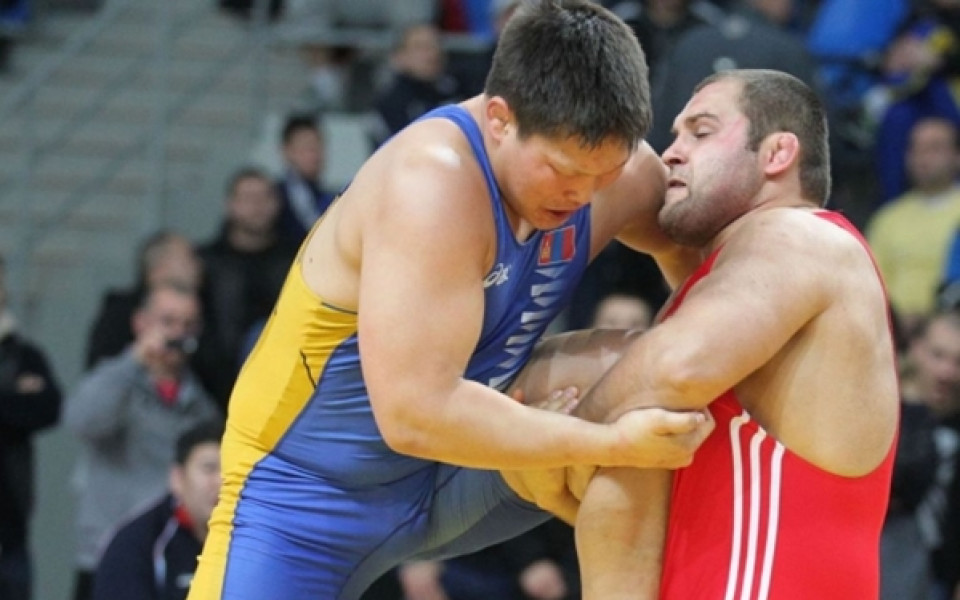Димитър Кумчев спечели най-оспорвания финал на държавното по борба