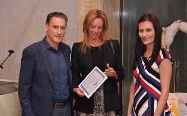 Кирил Домусчиев и съпругата му получиха признание за благотворителна дейност