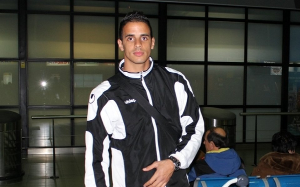 Локо Пд: Трансферът на Белаид в Левски пред провал, Коко Динев му увеличава заплатата