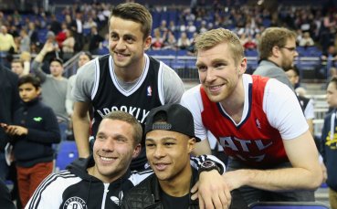 СНИМКИ: Футболните звезди на Англия видяха супер шоу от Бруклин и Атланта