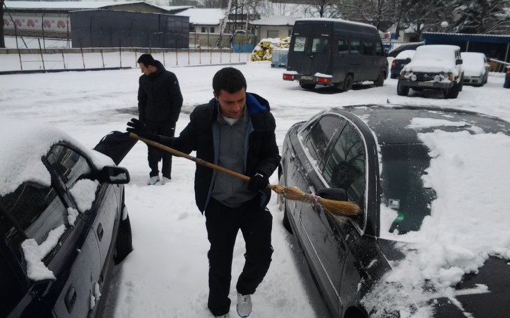 СНИМКИ: Левски се прибра в снежна София