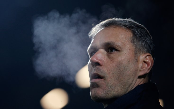 Марко ван Бастен напуска Хееренвеен