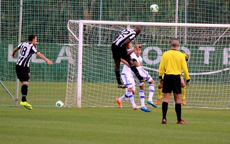 СНИМКИ: Локо Пд загуби от Динамо Киев, Намуши дебютира