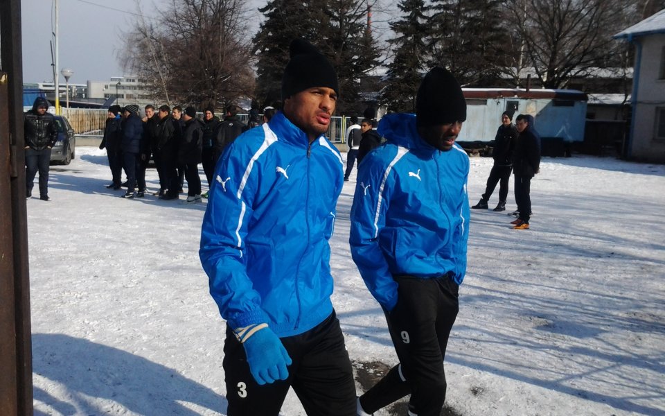 Левски тренира без Генков, Чмовш и Бру се завърнаха