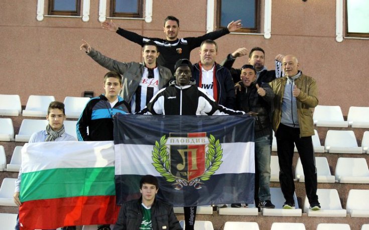 Мартин Камбуров реализира дузпа