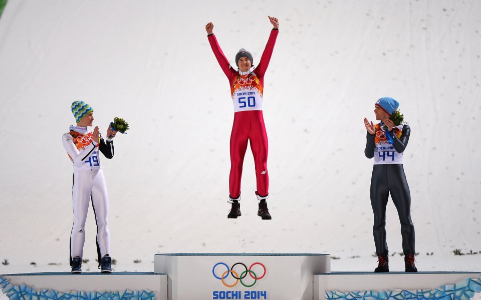 Стох взе първи медал за Полша с титла от ски скоковете