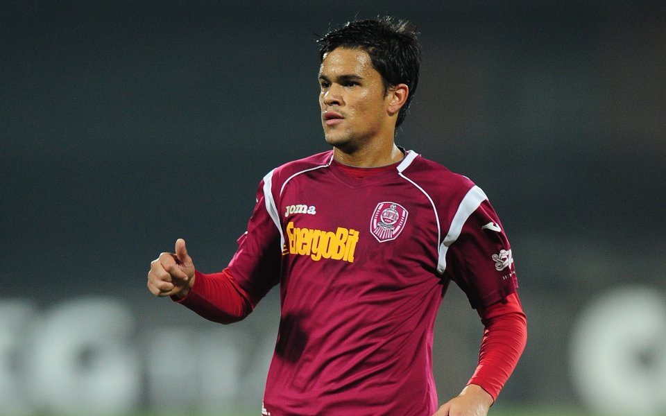 Левски води тежки преговори с Бастос