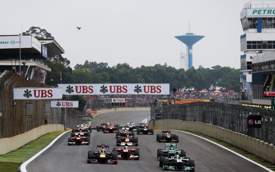 Формула 1 отваря врати за още два отбора през 2015 година