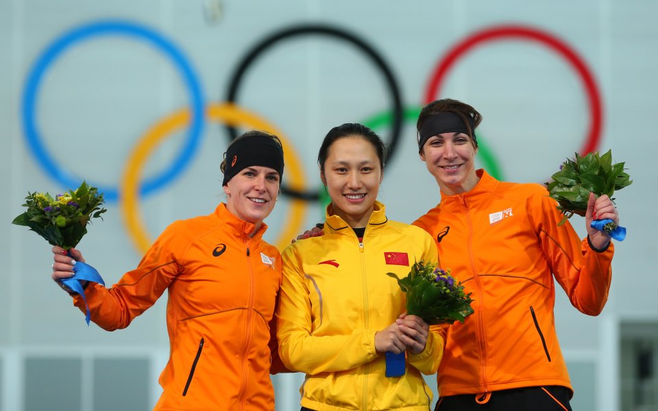 Китайка спечели надпреварата на 1000 метра в кънки бягането